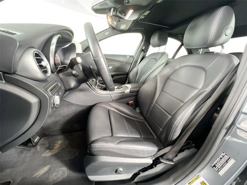 Certified 2020 Mercedes-Benz C 300 4MATIC Sedan image 19
