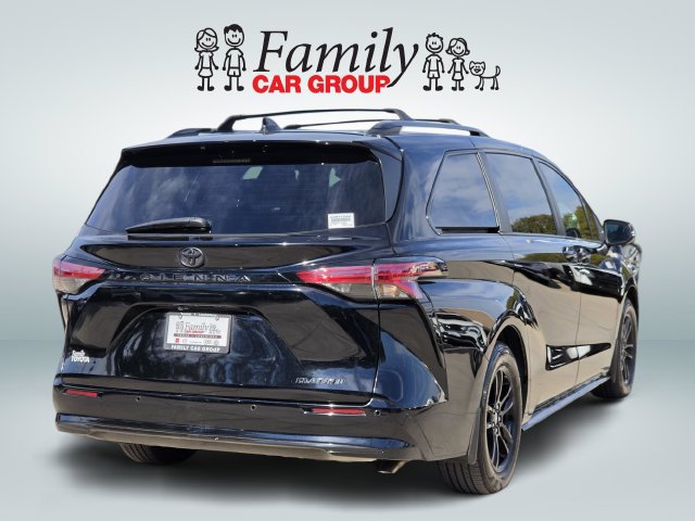 Used 2026 Toyota Sienna Platinum AWD/4WD image 4