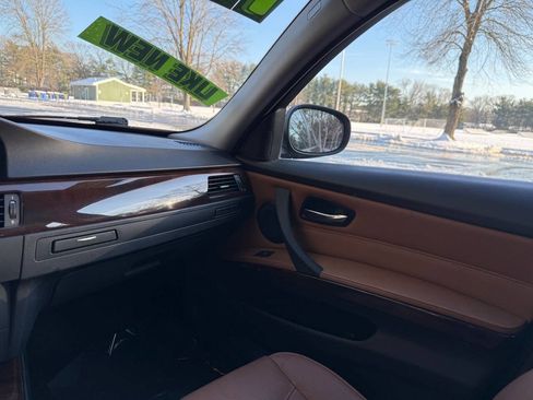 Used 2011 BMW 328i xDrive Sedan image 13