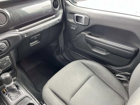 Used 2020 Jeep Wrangler Unlimited Sport image 13