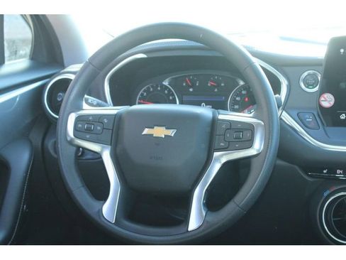 Used 2025 Chevrolet Blazer LT image 14