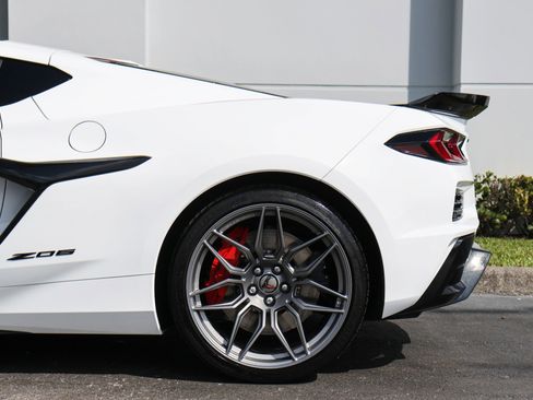 Used 2024 Chevrolet Corvette Z06 w/ Battery Protection Package image 14