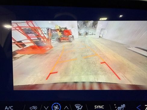 New 2026 Chevrolet Traverse Z71 w/ LPO, Floor Liner Package image 20