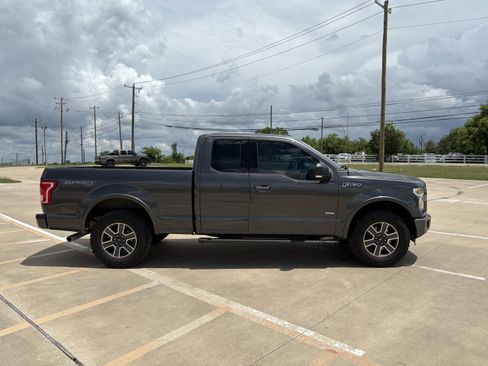 Used 2015 Ford F150 XLT w/ Equipment Group 301A Mid AWD/4WD image 7