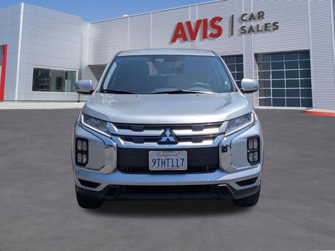 Used 2025 Mitsubishi Outlander Sport SE AWD/4WD image 2