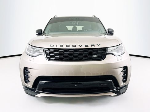 Used 2023 Land Rover Discovery S R-Dynamic image 2