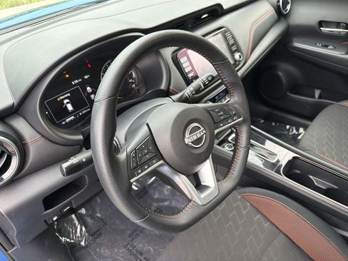 Used 2024 Nissan Kicks SR FWD image 11