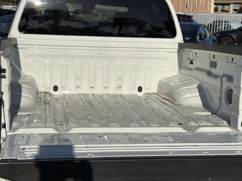 Used 2024 Nissan Frontier SV image 22