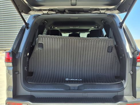 Used 2025 Lexus LX 600 F Sport AWD/4WD image 16