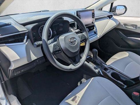 Used 2020 Toyota Corolla LE w/ Carpet Mat Package (TMS) FWD image 9
