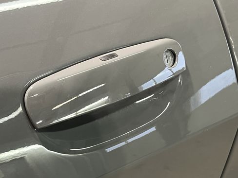 Used 2023 Dodge Challenger SRT Hellcat image 11