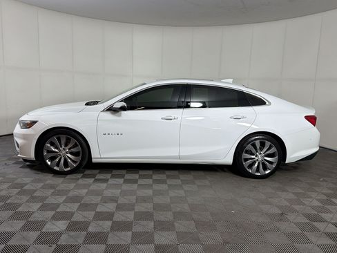 Used 2017 Chevrolet Malibu Premier w/ Premier Sun and Wheel Package FWD image 2