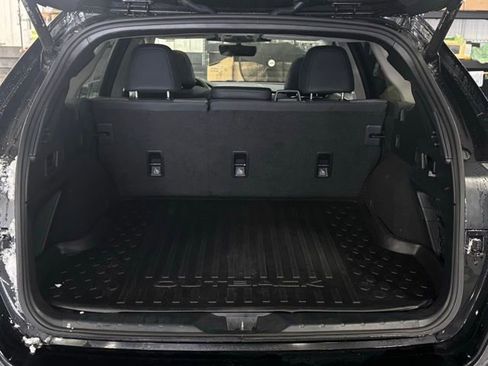 Used 2023 Subaru Outback Onyx Edition XT image 9