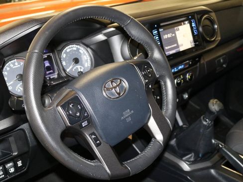 Used 2017 Toyota Tacoma TRD Sport w/ Premium & Technology Package AWD/4WD image 65