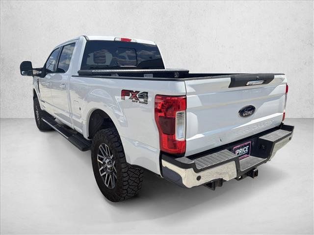 Used 2018 Ford F250 Lariat w/ Lariat Value Package AWD/4WD image 3