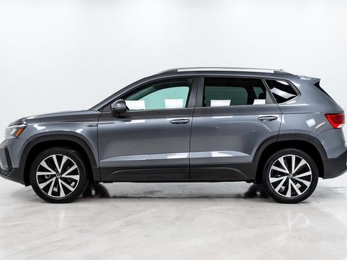 Used 2024 Volkswagen Taos SE FWD image 26