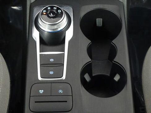 Used 2020 Ford Escape SE image 36