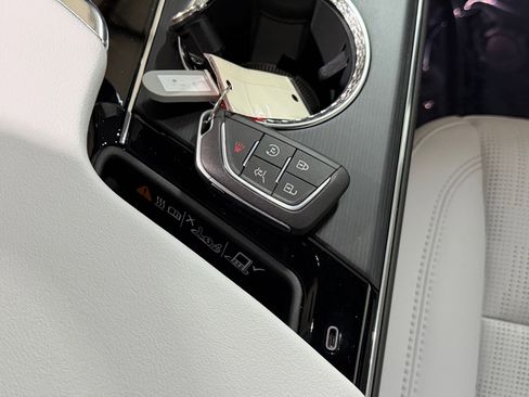 New 2026 Cadillac Lyriq Sport AWD/4WD image 38