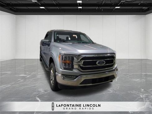 Used 2022 Ford F150 XLT w/ Equipment Group 302A High image 7