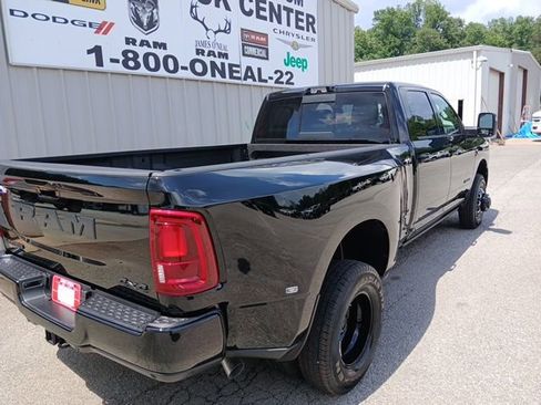 New 2026 RAM 3500 Laramie AWD/4WD image 3