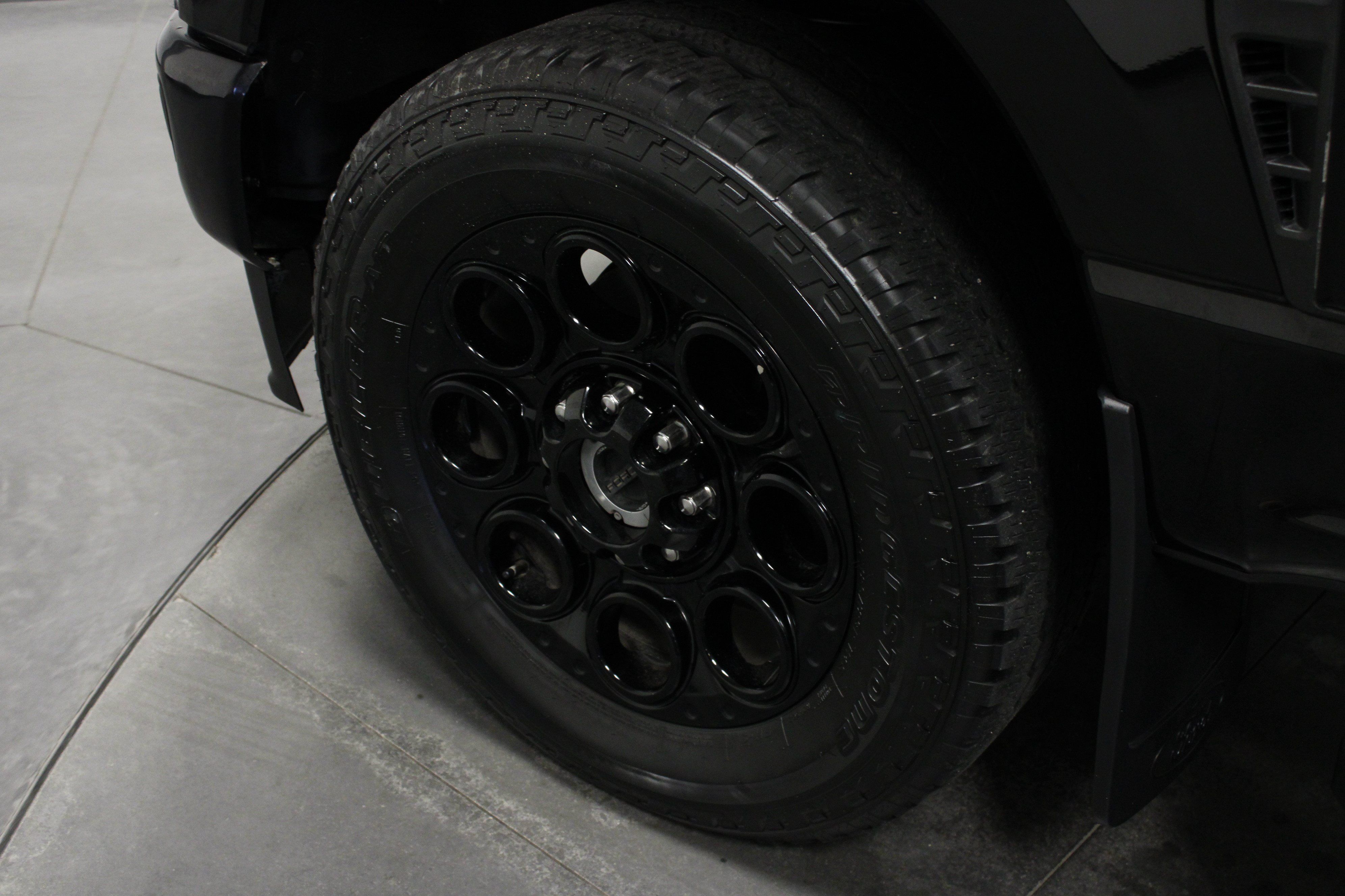 Used 2025 Ford F250 Lariat w/ Black Appearance Package AWD/4WD image 10