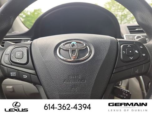 Used 2016 Toyota Camry LE FWD image 31