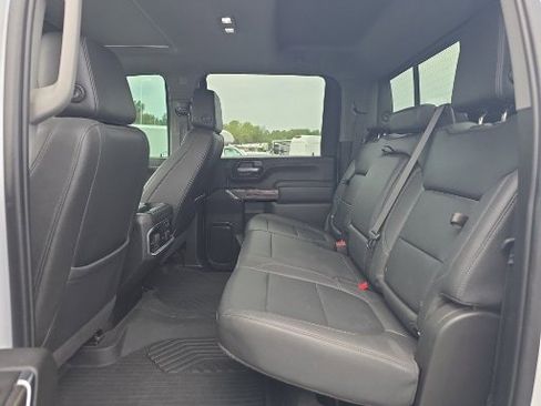 Used 2023 Chevrolet Silverado 2500 LTZ AWD/4WD image 17