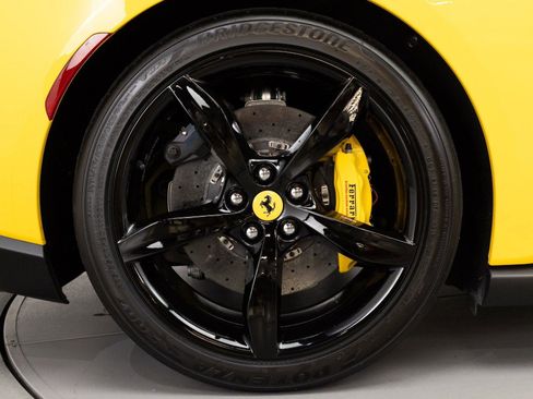 Certified 2020 Ferrari Portofino RWD image 24