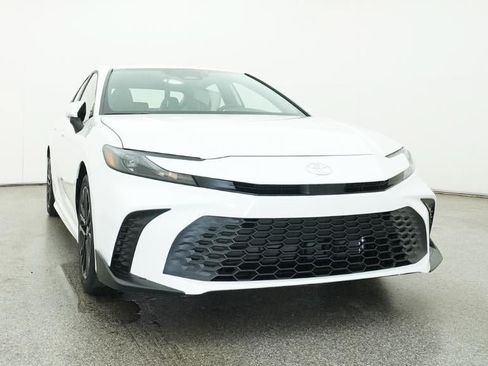 New 2026 Toyota Camry SE FWD image 12