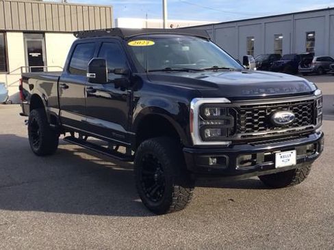 Used 2023 Ford F250 Lariat w/ Lariat Ultimate Package image 3