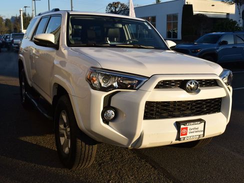 Certified 2019 Toyota 4Runner SR5 Premium image 3