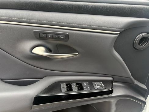 Used 2022 Lexus ES 350 w/ Premium Package FWD image 15