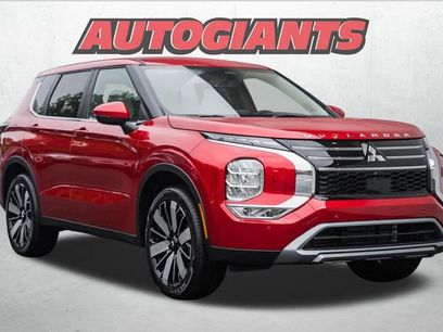 New 2025 Mitsubishi Outlander SE