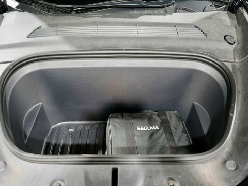 Used 2023 Tesla Model Y Long Range image 13