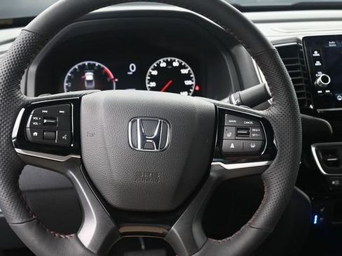 New 2026 Honda Ridgeline Black Edition image 10