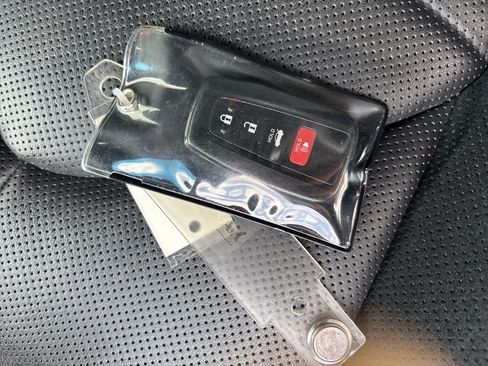 Used 2021 Toyota Avalon TRD FWD image 36