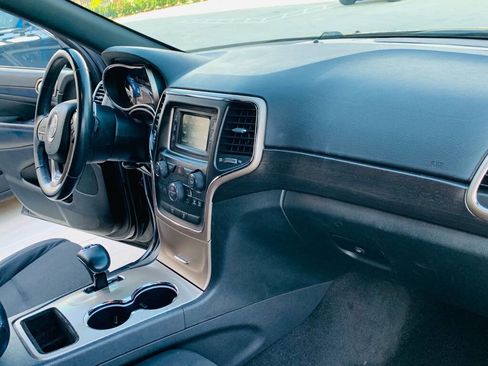 Used 2015 Jeep Grand Cherokee Laredo w/ Quick Order Package 23E image 25