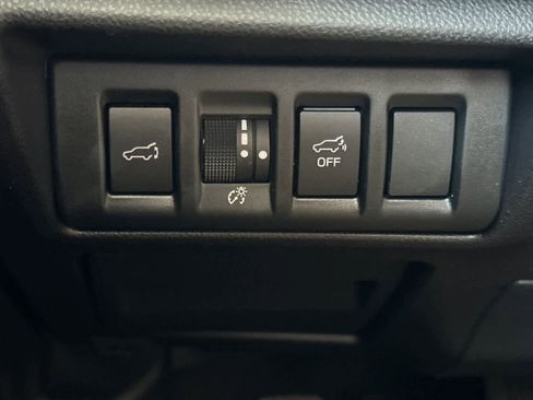 Used 2024 Subaru Outback Premium image 28