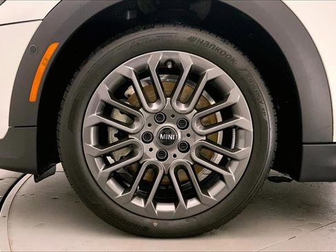 Certified 2025 MINI Cooper S image 8