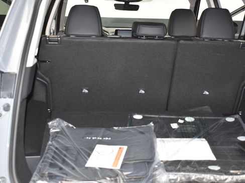 New 2026 Nissan Rogue SV w/ SV Premium Package image 20