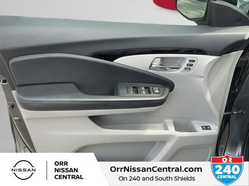 Used 2017 Honda Pilot Elite image 18