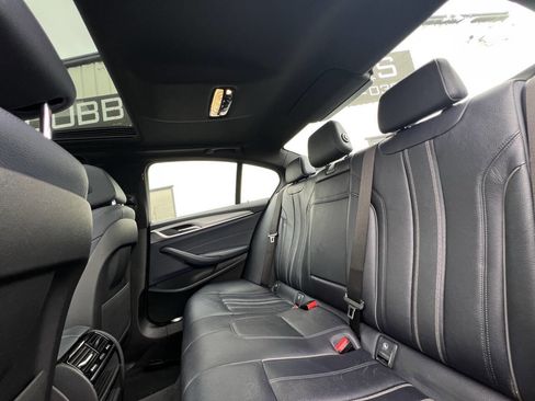 Used 2019 BMW 530i 530i 4dr Sedan w/ M Sport Package image 12