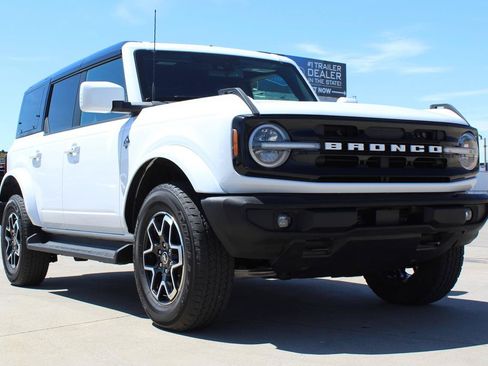 Used 2025 Ford Bronco Outer Banks AWD/4WD image 65