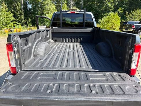 Used 2019 Ford F250 XLT w/ XLT Value Package AWD/4WD image 24