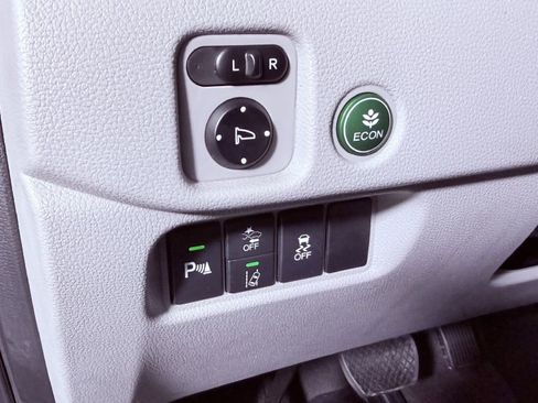 Used 2019 Honda Pilot Touring image 10