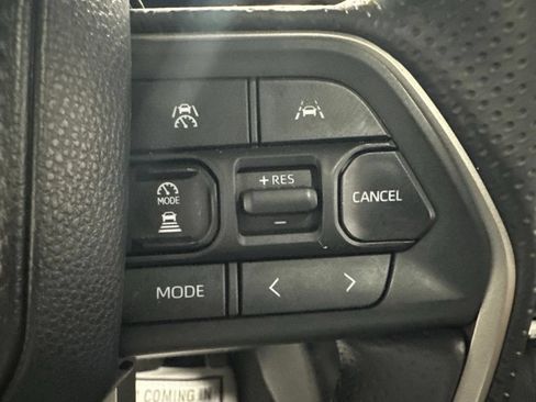 Used 2025 Toyota 4Runner TRD Off-Road Premium AWD/4WD image 20