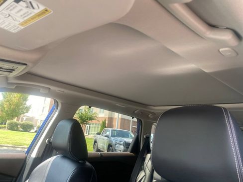 Used 2023 Nissan Rogue SL w/ SL Premium Package FWD image 18
