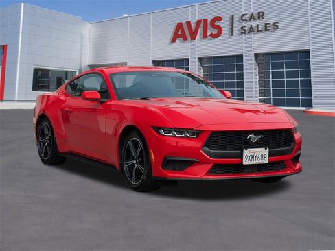 Used 2024 Ford Mustang Premium image 3