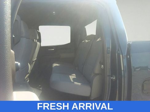 Used 2021 Chevrolet Silverado 1500 LT RWD image 32