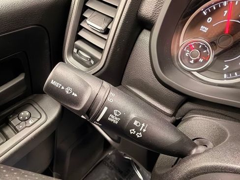 Used 2025 RAM 2500 Tradesman AWD/4WD image 32